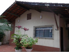 Casa na Praia- Grande e pertinho da praia